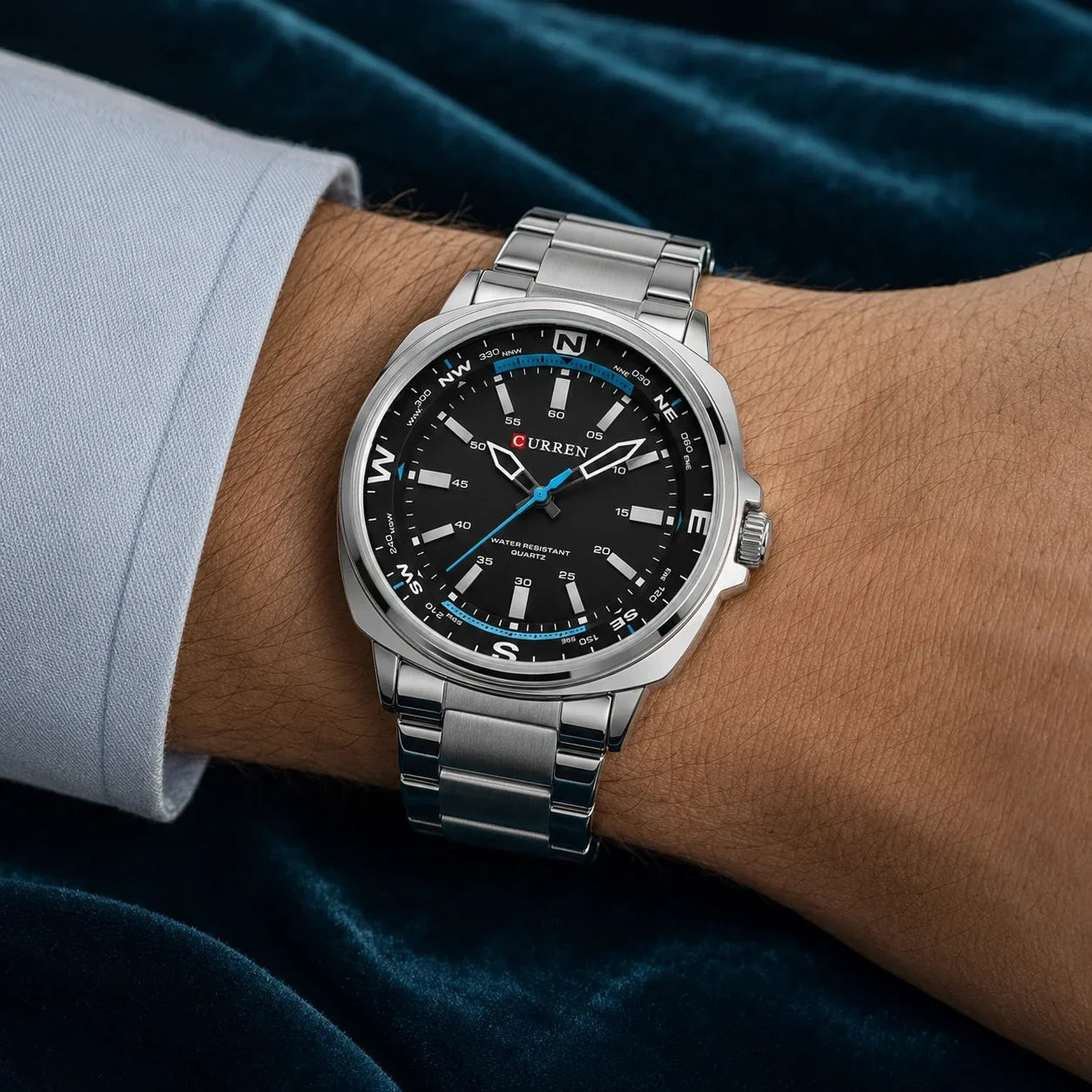 Louis Curren© Consul