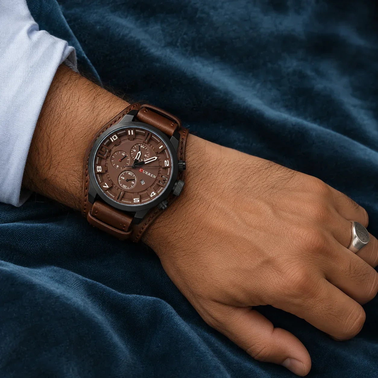 Louis Curren© Sterling